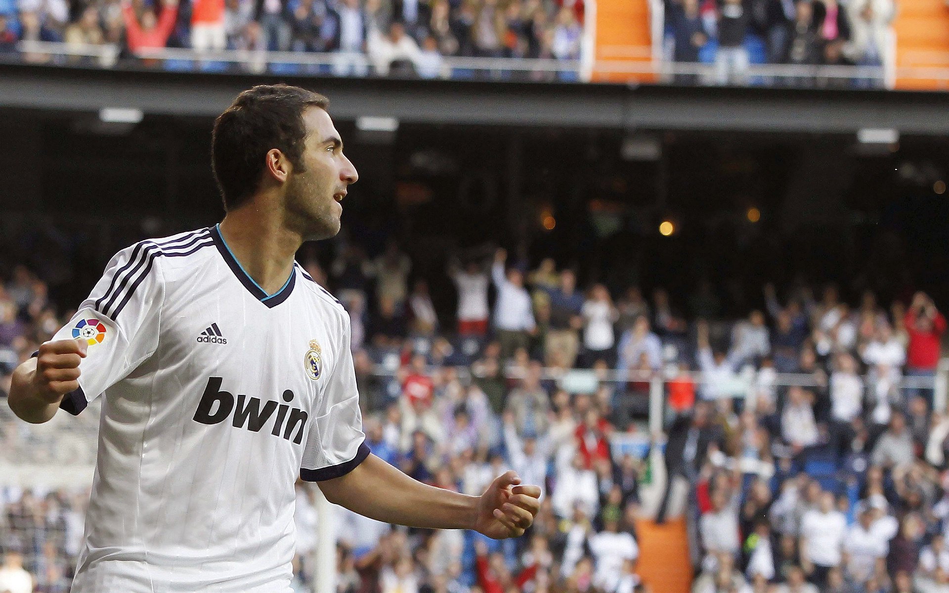 中超联赛中国青年队惨败 球迷呼吁加强训练，中超为什么派青年队