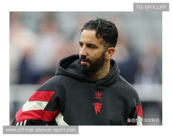 阿莫林一年执教画像：三中卫体系成型但隐患并存