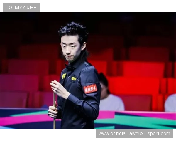 吴宜泽连赢4局逆转霍金斯，塞尔比破百领先，赵心童面临挑战。，台球吴宜泽年龄