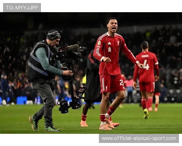 英超争冠白热化:曼联逆转激战,冲锋在前!,英超曼城热刺比赛直播 英超争冠白热化:曼联逆转激战,冲锋在前!,英超曼城热刺比赛直播