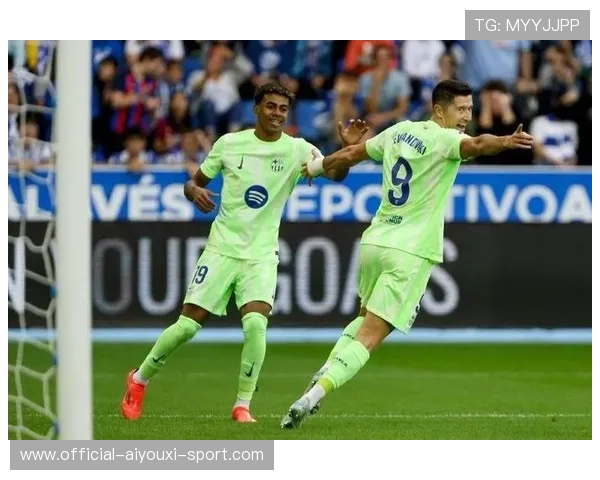 巴萨反越位成功,单刀推射得手,巴萨就地反抢 巴萨反越位成功,单刀推射得手,巴萨就地反抢